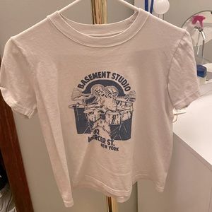 Brandy Melville t-shirt